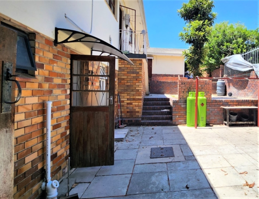To Let 1 Bedroom Property for Rent in Oostersee Western Cape